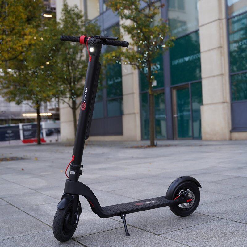 Cruzaa Commuta Foldable E-Scooter - 350W - Carbon Black - AmpTrek